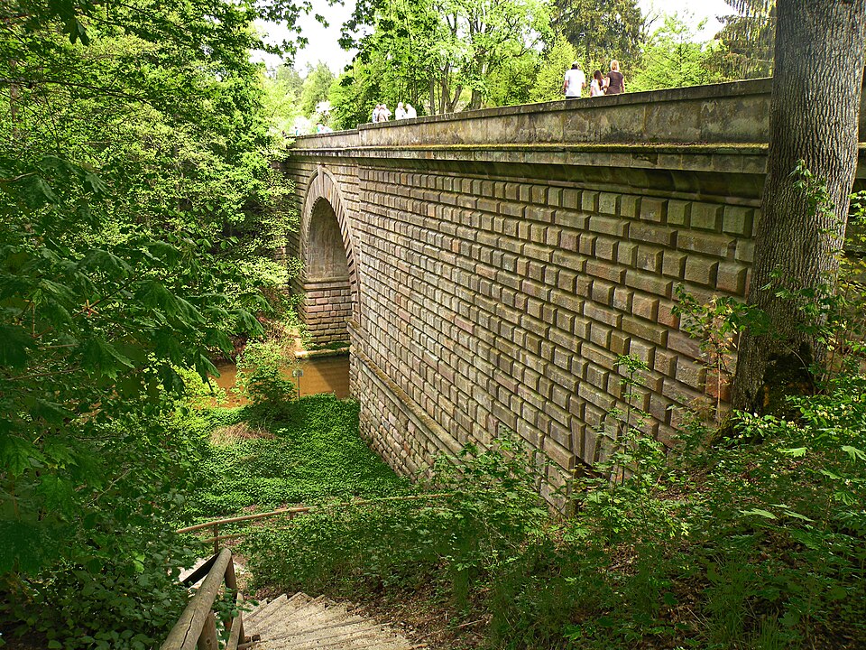 Historischer Brückkanal des Ludwig-Donau-Main-Kanals über die Schwarzach